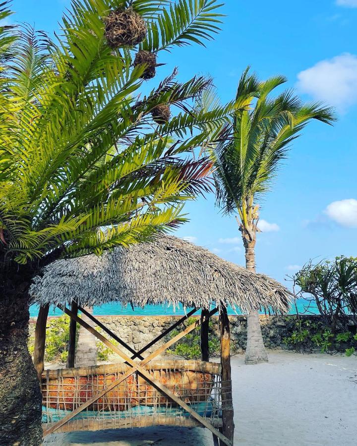 The Beach B&B Uroa Buitenkant foto