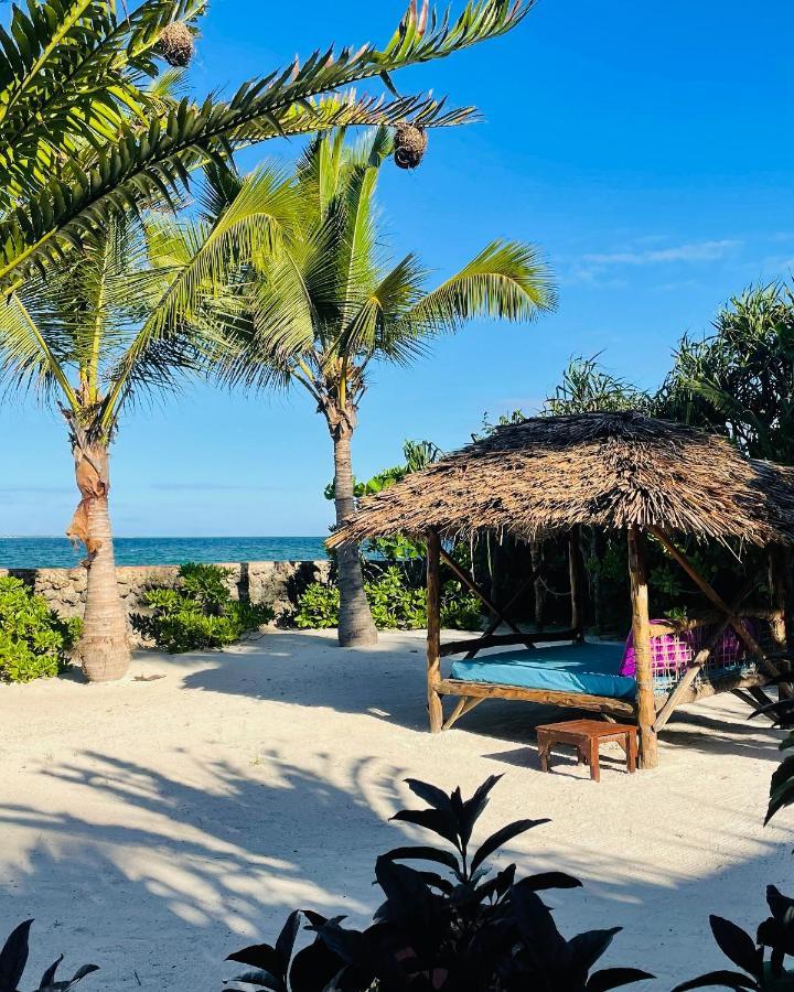 The Beach B&B Uroa Buitenkant foto